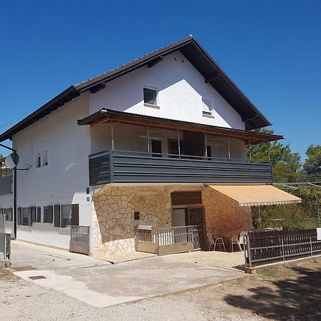 Casa Gudelj Apartment Pirovac Exterior photo